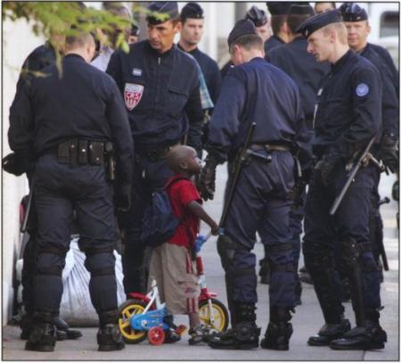 Pk il se fait arrété!?? c'est injuste!Qu'a t-il fait?? C un kader?!